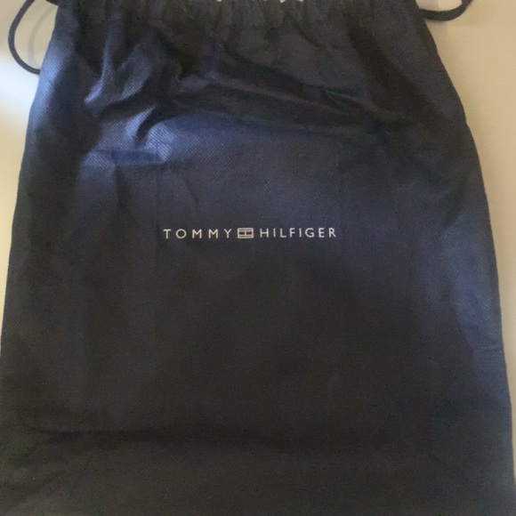 real tommy hilfiger bag - Picture 2 of 3